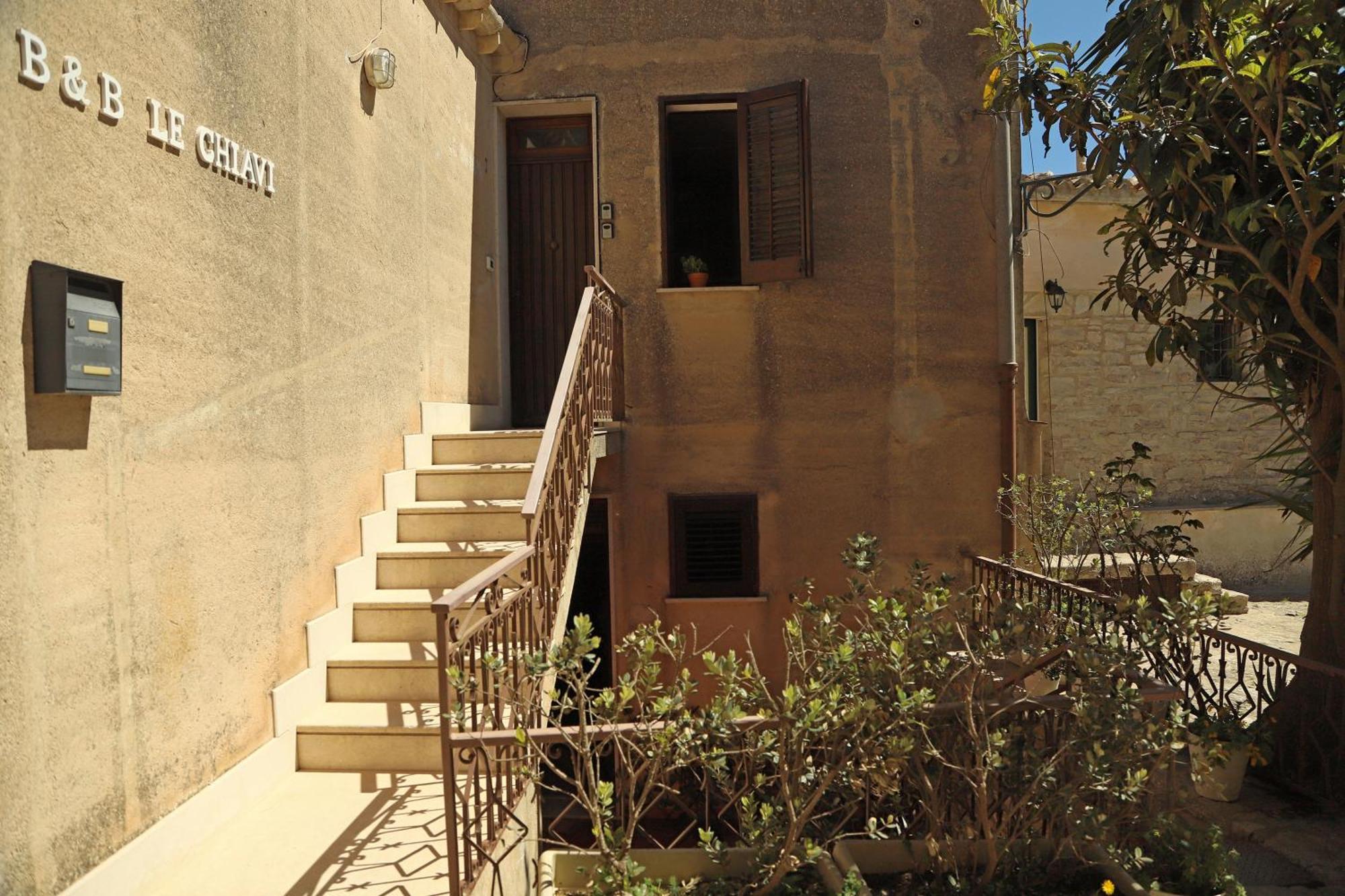 Le Chiavi - Rooms Эриче Экстерьер фото